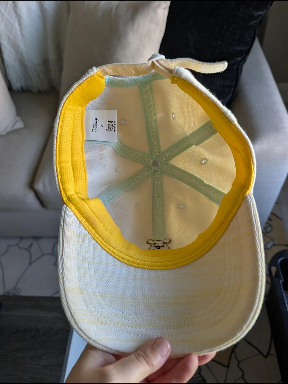 Disney Women's Pooh Love Your Melon Hat